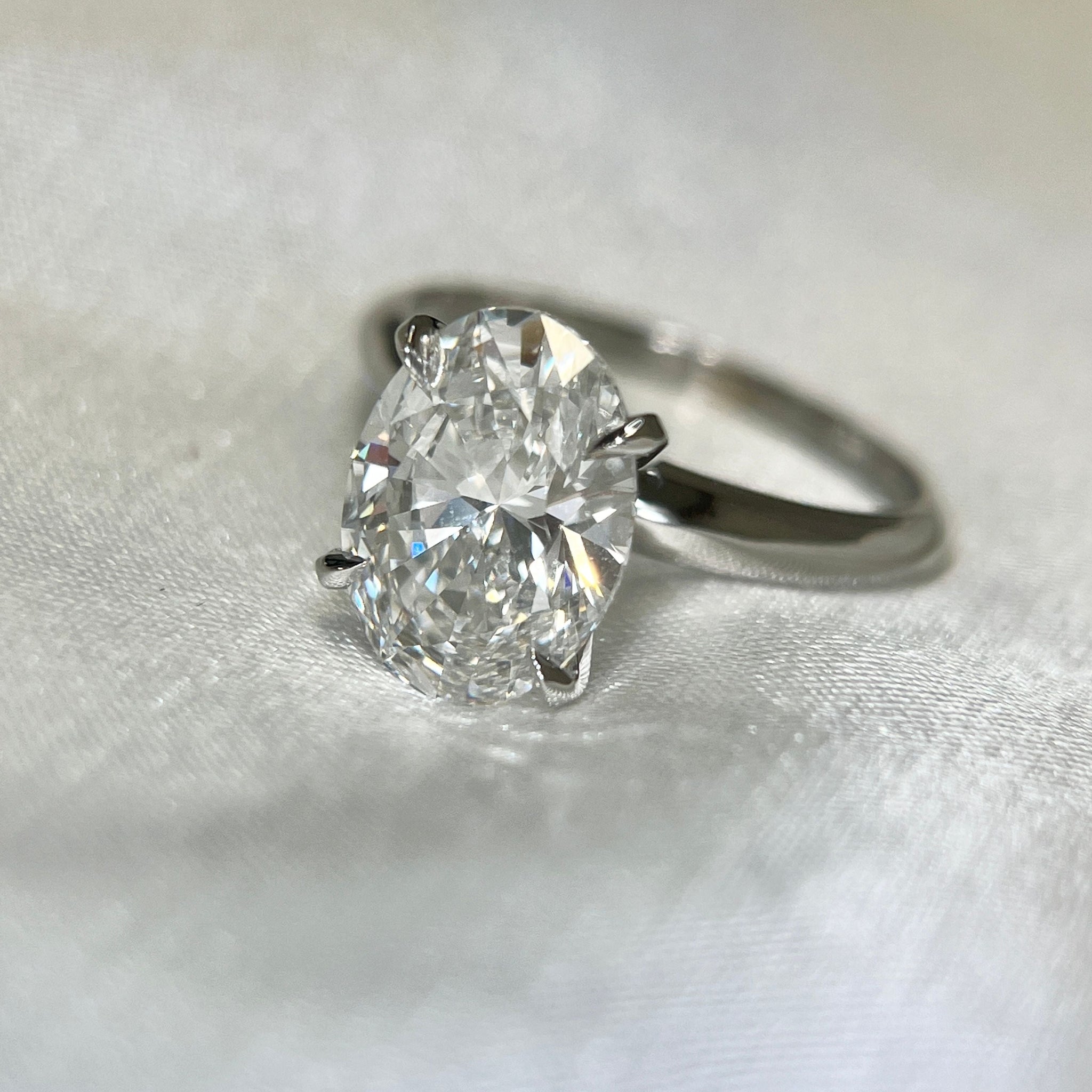 Custom Emerald Cut Engagement Rings in Canada